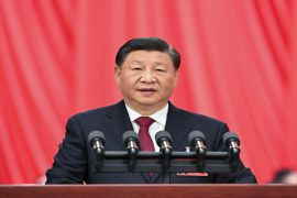習(xí)近平：高舉中國(guó)特色社會(huì)主義偉大旗幟 為全面建設(shè)社會(huì)主義現(xiàn)代化國(guó)家而團(tuán)結(jié)奮斗