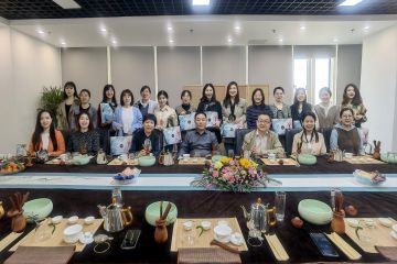 茶香悅人生——山東通航工會組織開展慶祝三八婦女節主題茶藝活動